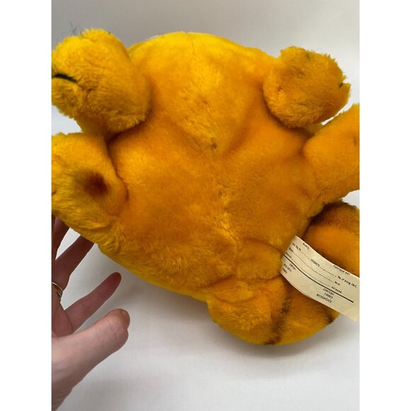 Rare 1981 Large Sitting Garfield Plush: Vintage Cartoon Cat Collectible - Picture 7 of 9
